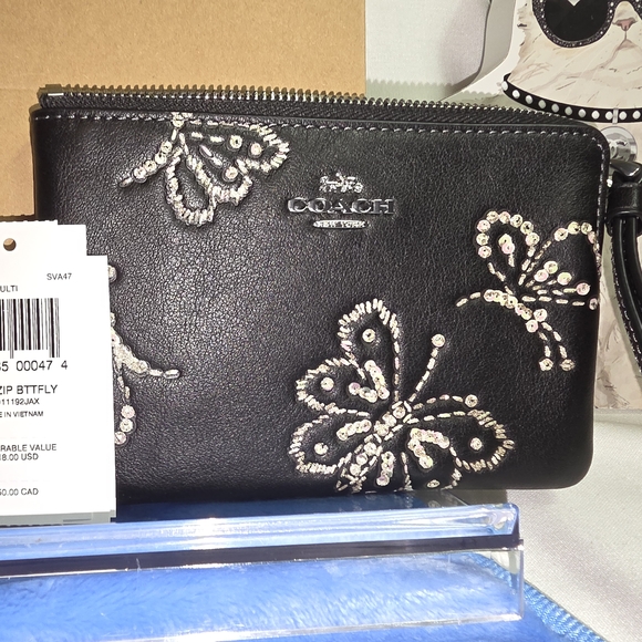 Coach Butterfly Wristlet w/Box - Picture 4 of 5